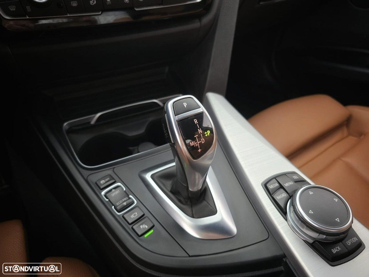 BMW 335 d Touring xDrive Line Sport - 32