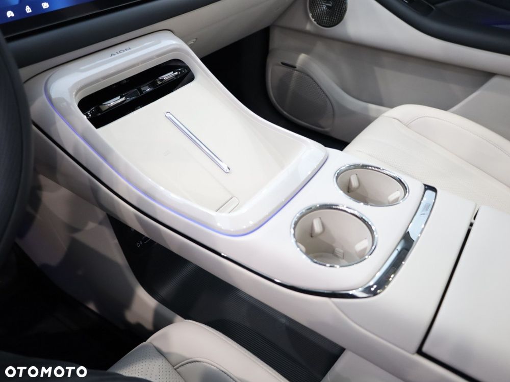 GAC AION V - 11