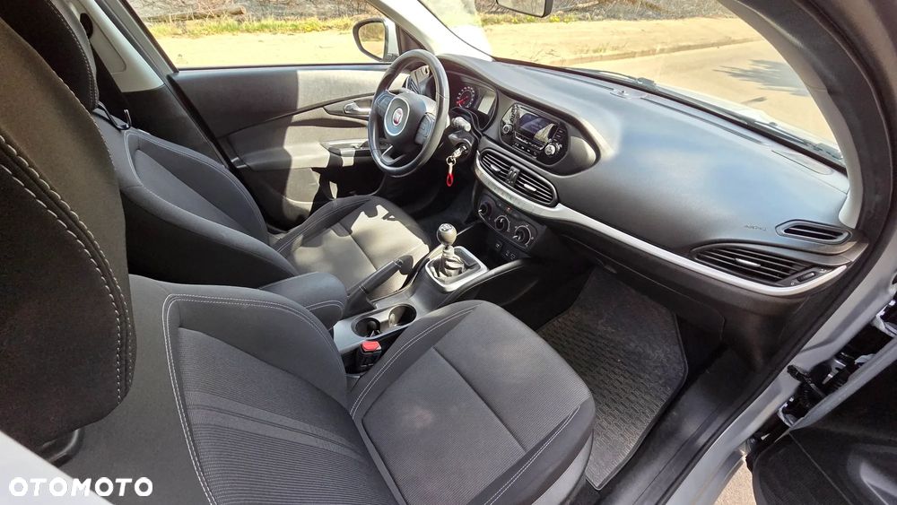 Fiat Tipo 1.4 T-Jet 16v Pop - 15