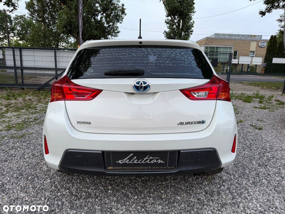 Toyota Auris Hybrid 135 Premium - 6