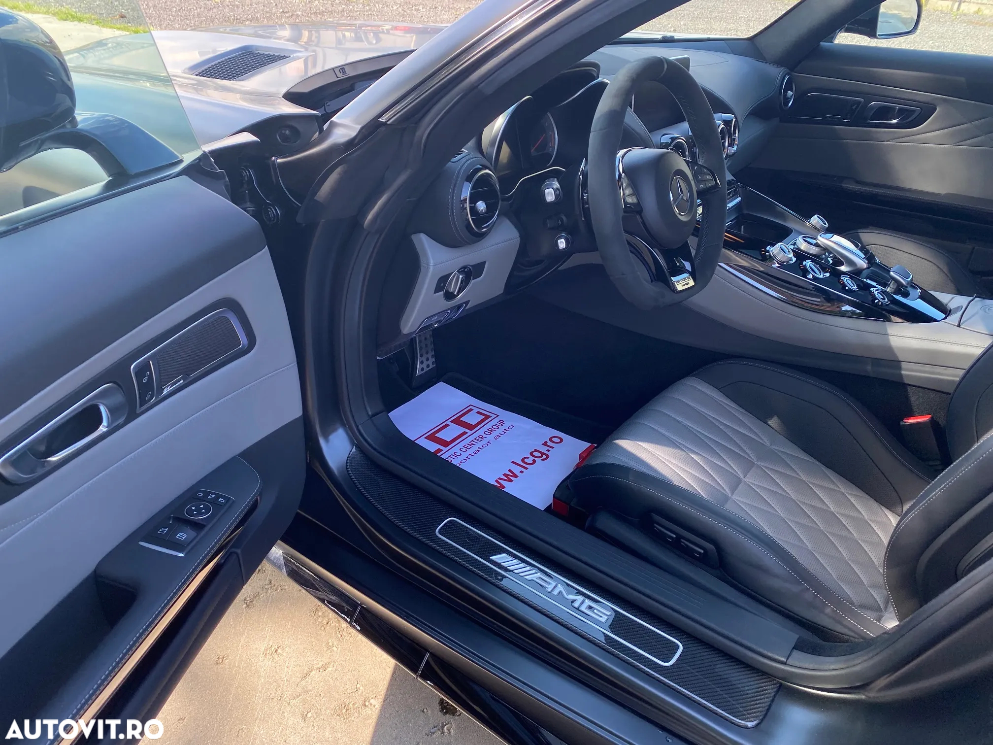 Mercedes-Benz AMG - 9