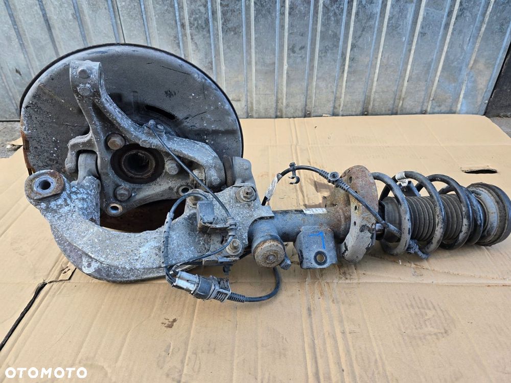 zwrotnica lewa mcpherson komplet opel insignia opc 2.8t 13328351 - 2