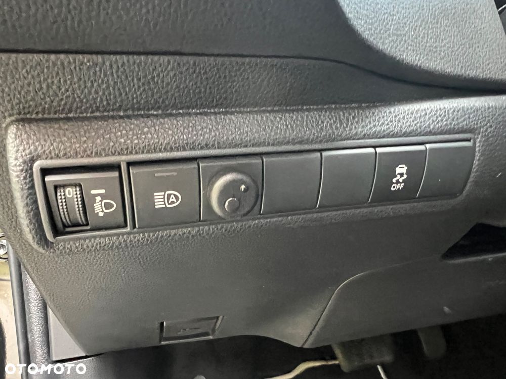 Toyota Corolla - 13