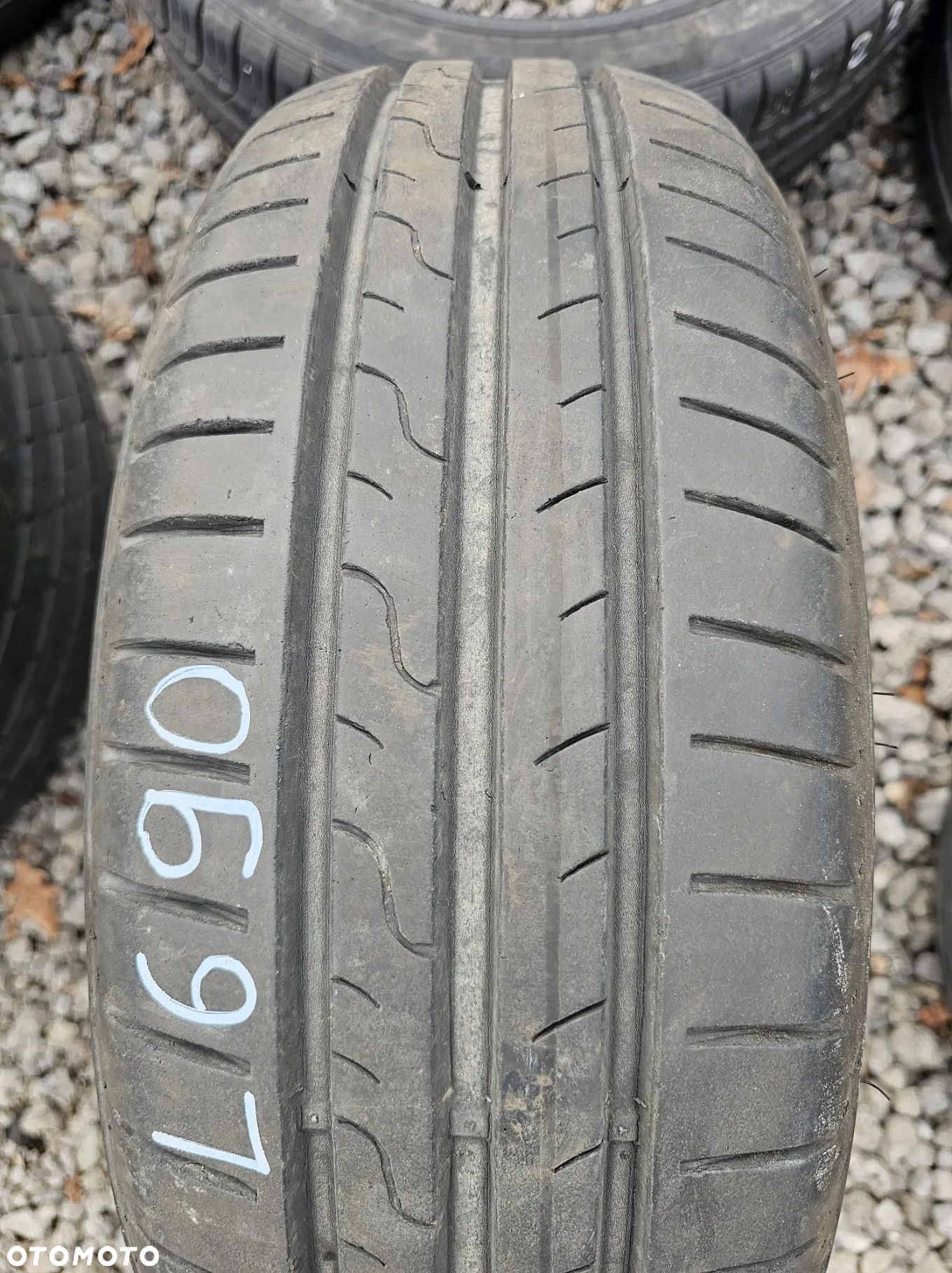 DUNLOP 185/60R15 84H SPORT BLURESPONSE (1szt.) (1x6,5) (DOT: 1x3420) L690 - 1