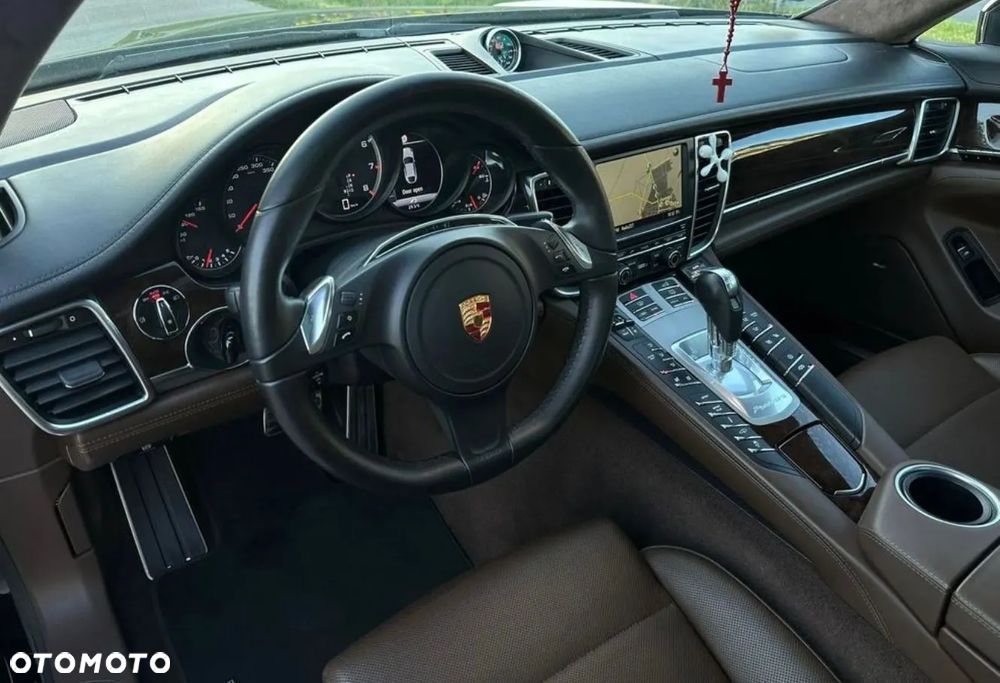 Porsche Panamera Turbo - 13
