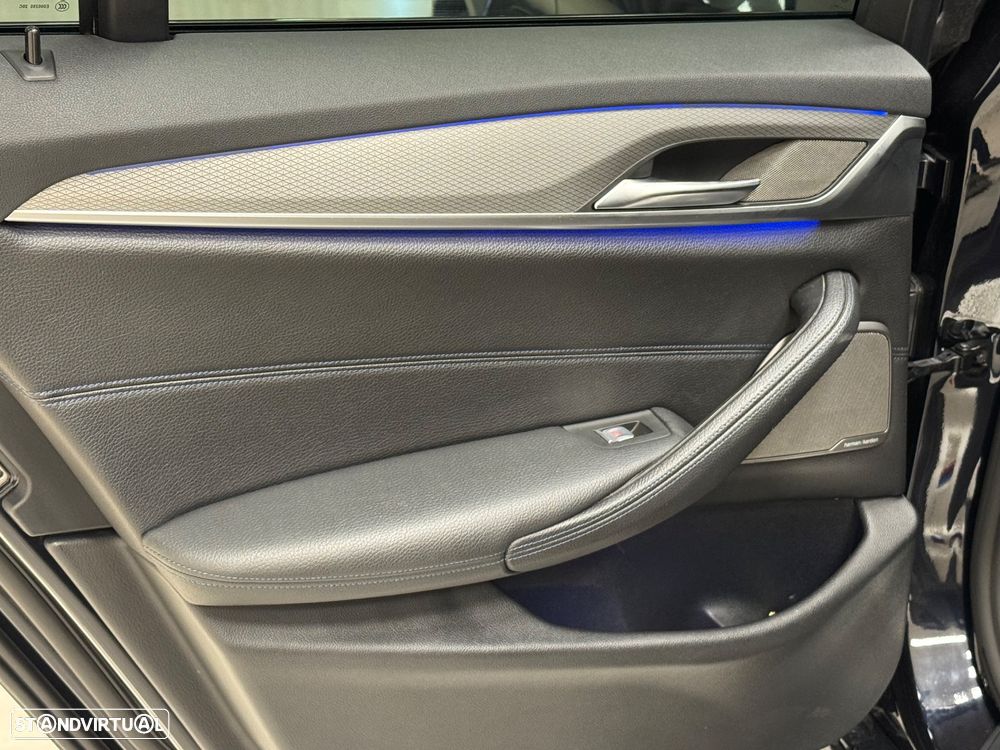 BMW 530 e Pack Desportivo M - 49