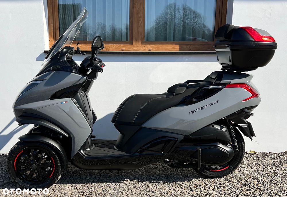 Peugeot Metropolis - 2