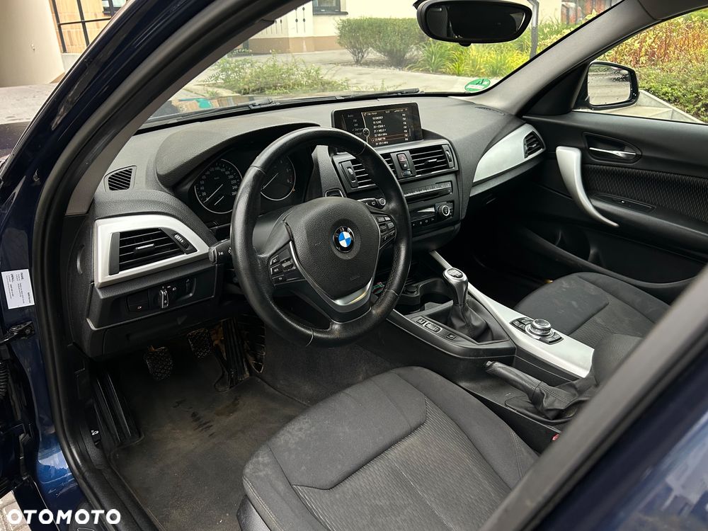 BMW Seria 1 116d Sport Line - 7