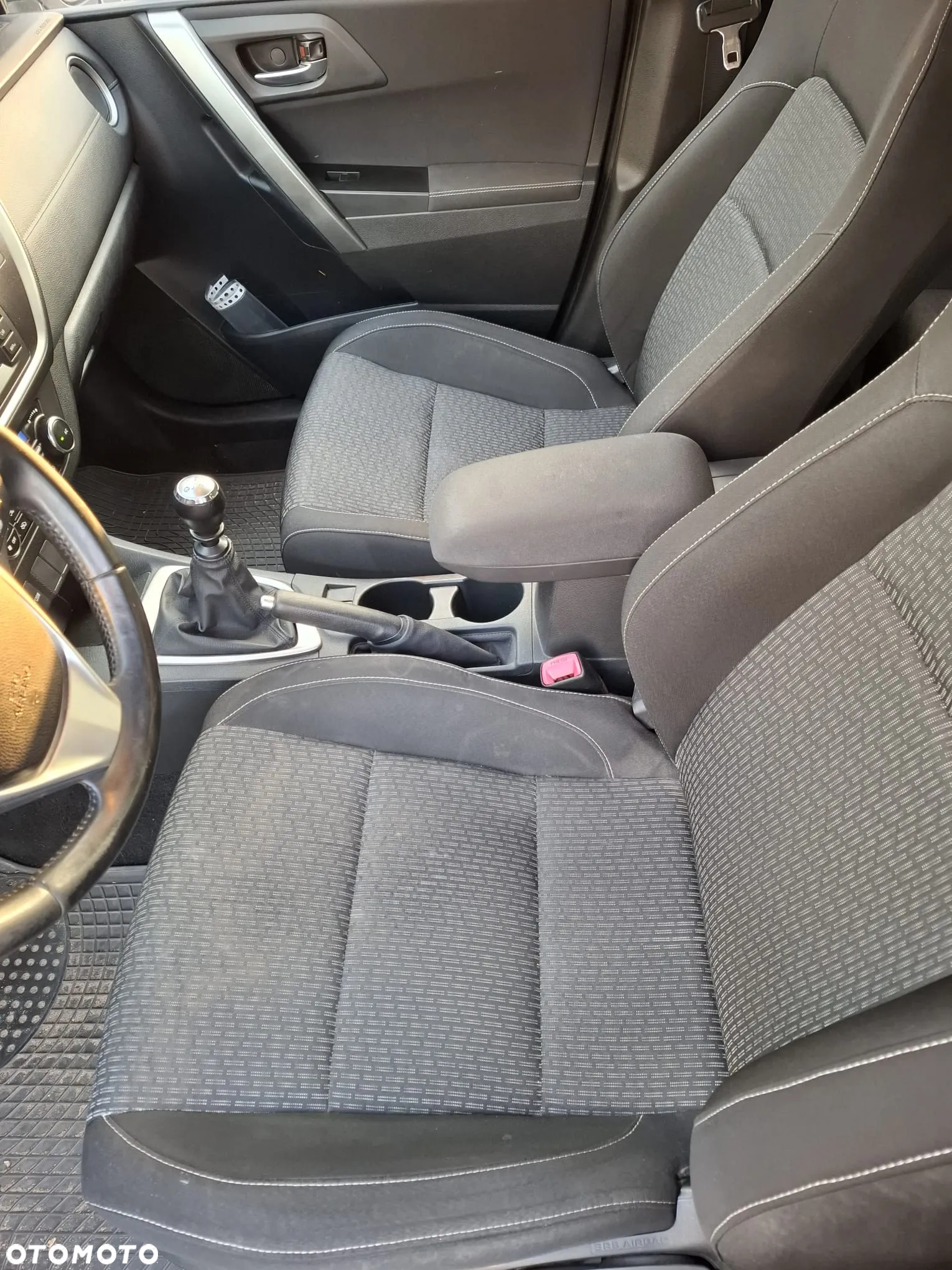 Toyota Auris 1.4 D-4D Active - 10