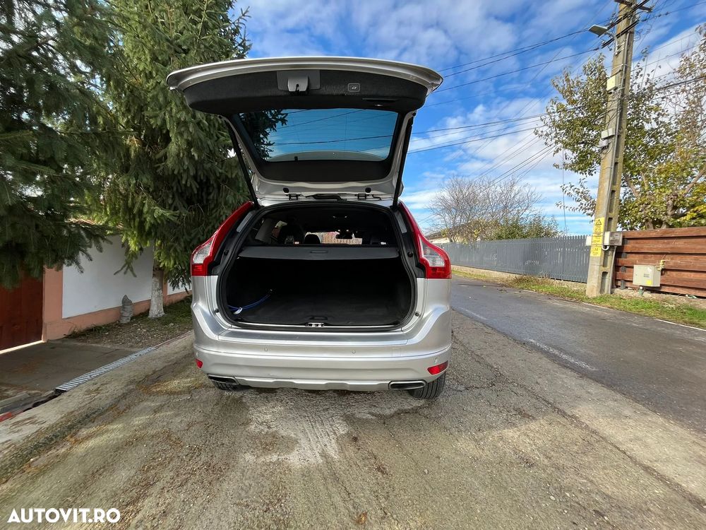 Volvo XC 60 2.4D AWD Base - 10