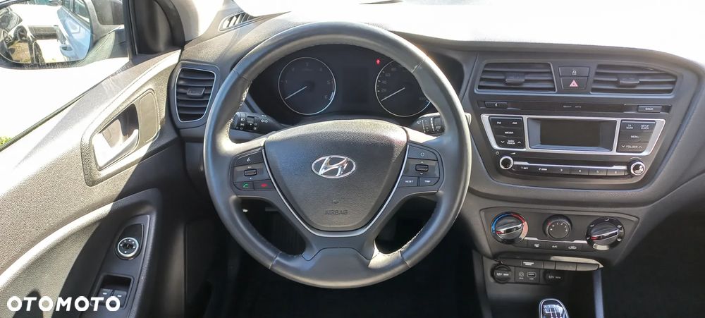 Hyundai i20 1.1 CRDi Comfort - 11