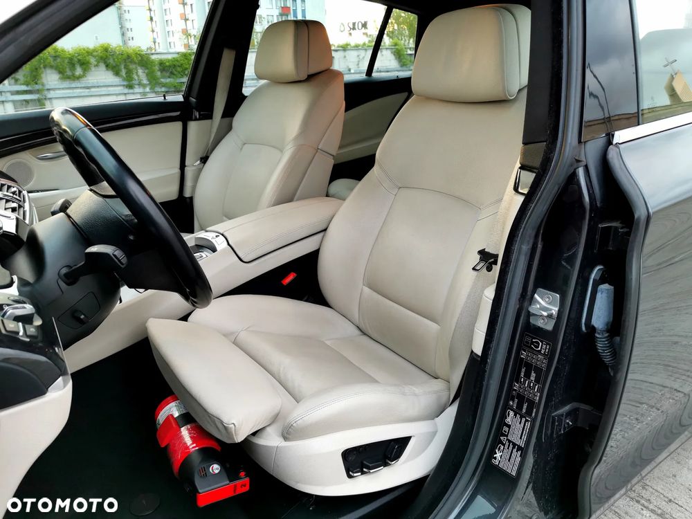 BMW 5GT 530d - 19