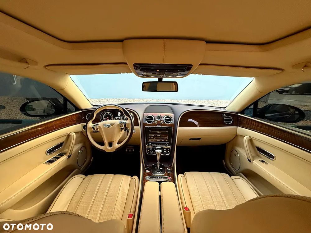 Bentley Flying Spur - 10
