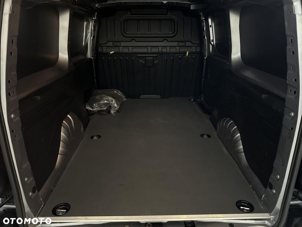 Toyota Proace City - 13