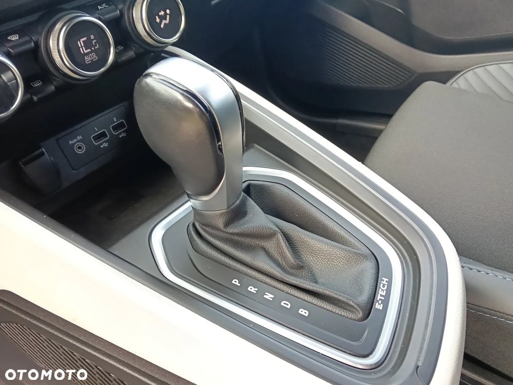 Renault Clio E-TECH 140 EXPERIENCE - 19