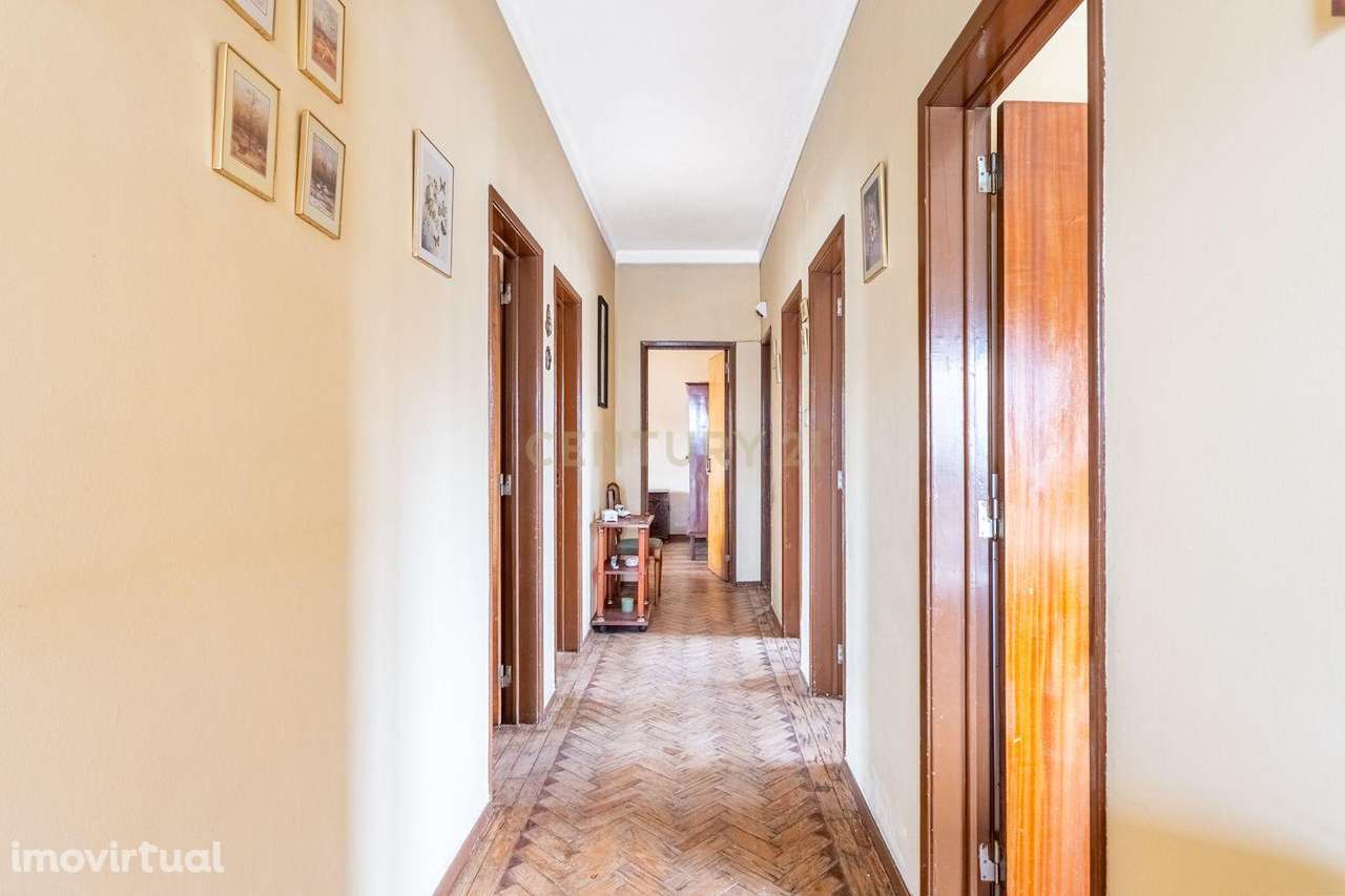 Moradia T3 c/ lote de 2393m2 em Caneças - Grande imagem: 2/31