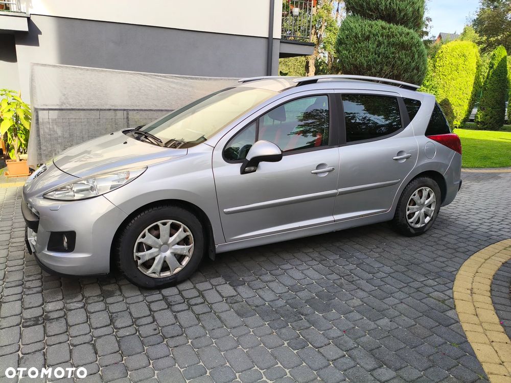 Peugeot 207 - 9