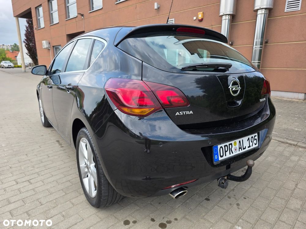 Opel Astra 1.4 Turbo Cosmo - 13