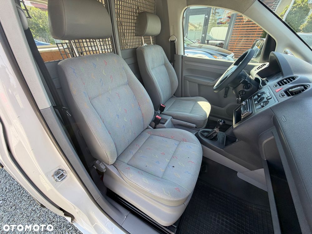 Volkswagen Caddy - 26