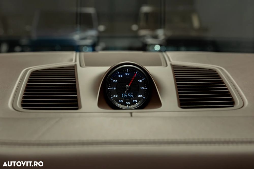 Porsche Cayenne - 20