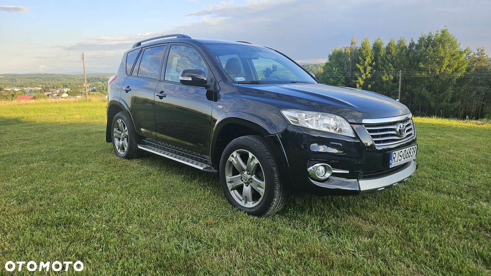 Toyota RAV4 2.2 D-CAT 2010 - 2