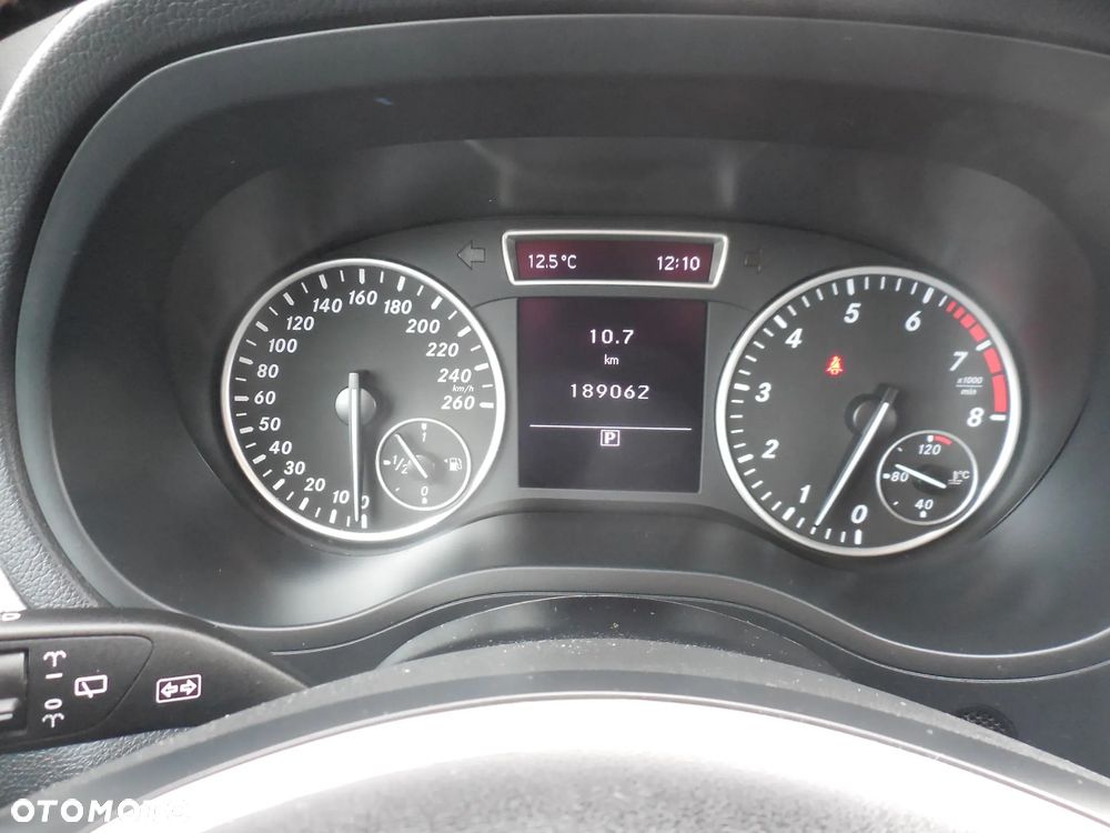 Mercedes-Benz Klasa B - 21