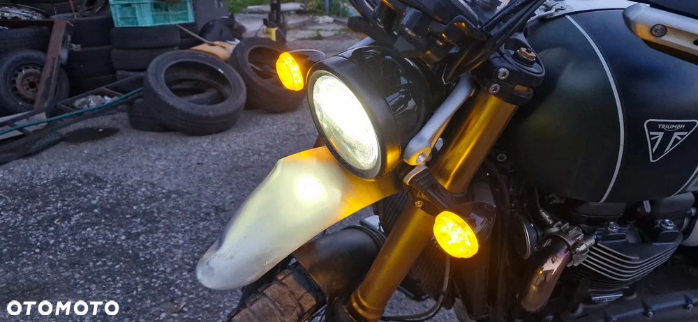 Triumph Scrambler - 17
