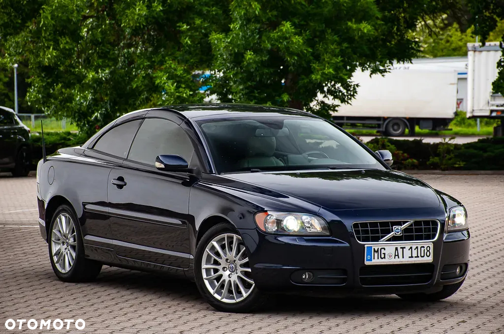 Volvo C70 2.4D5 Summum - 2