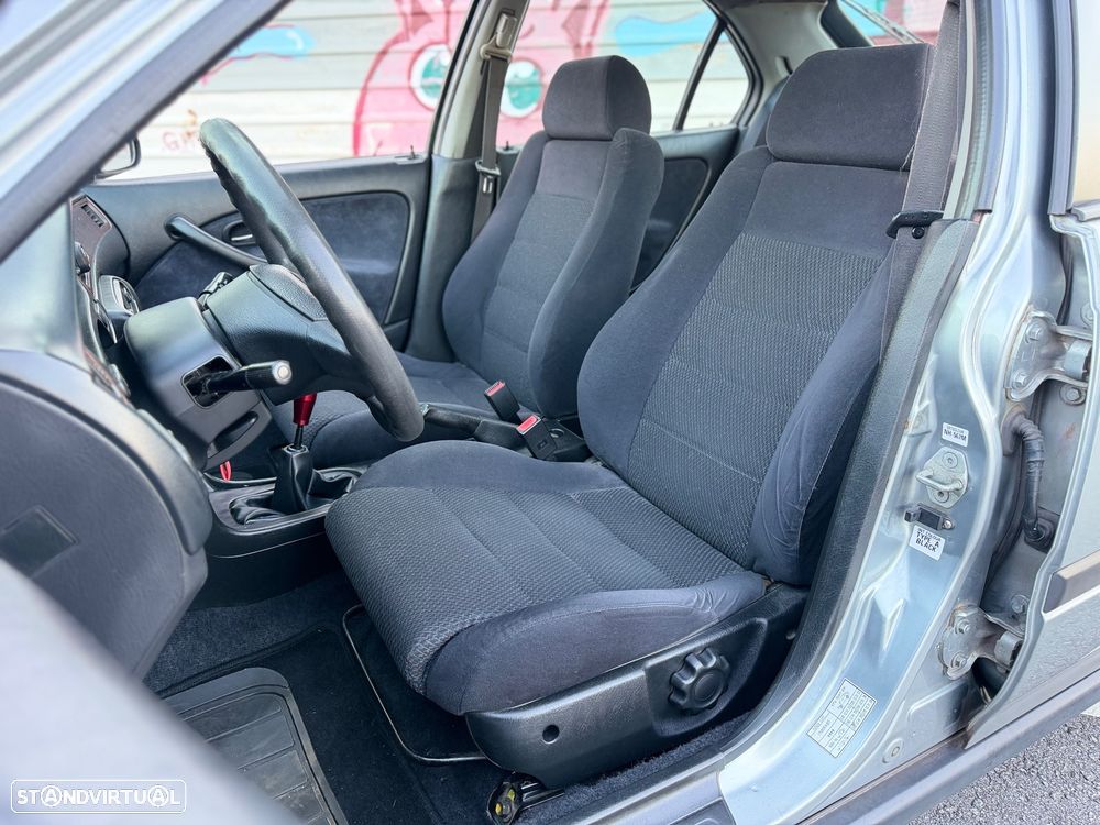 Honda Civic 1.4i - 13