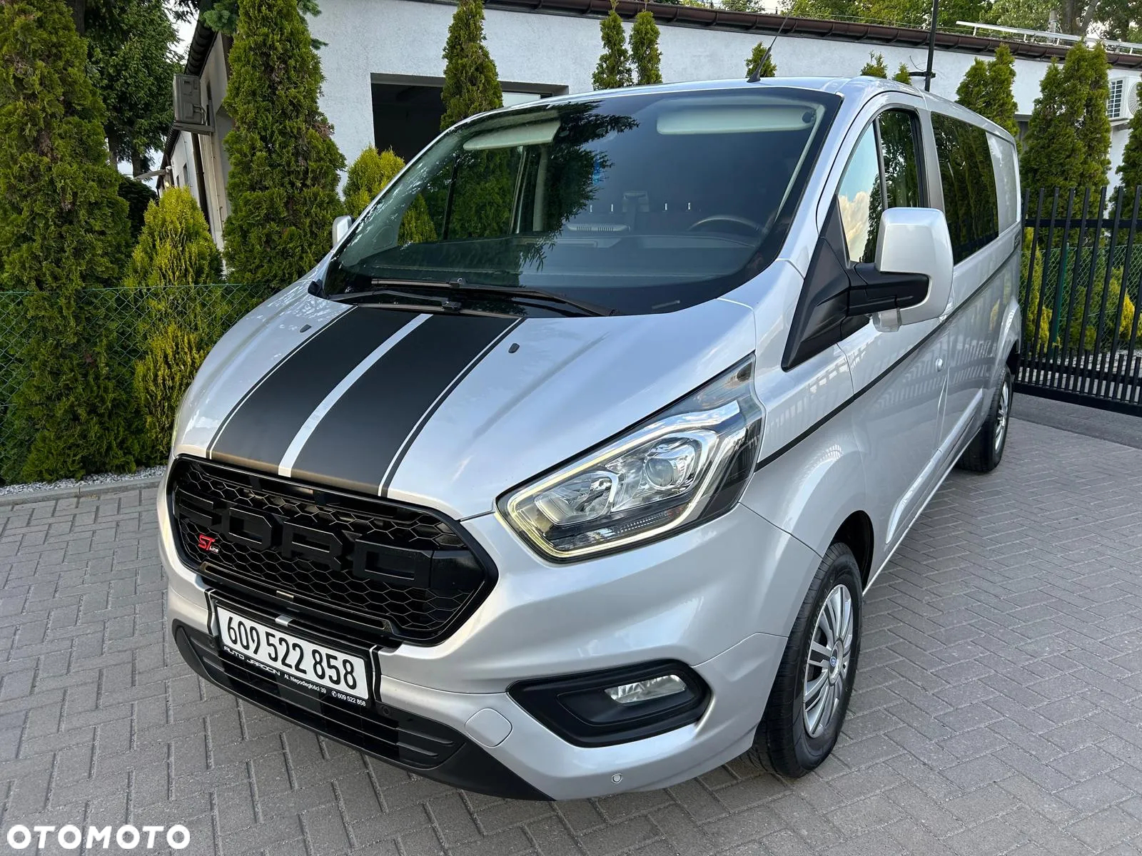 Ford Transit Custom 300 L2H1 Limited (bryg.) - 14