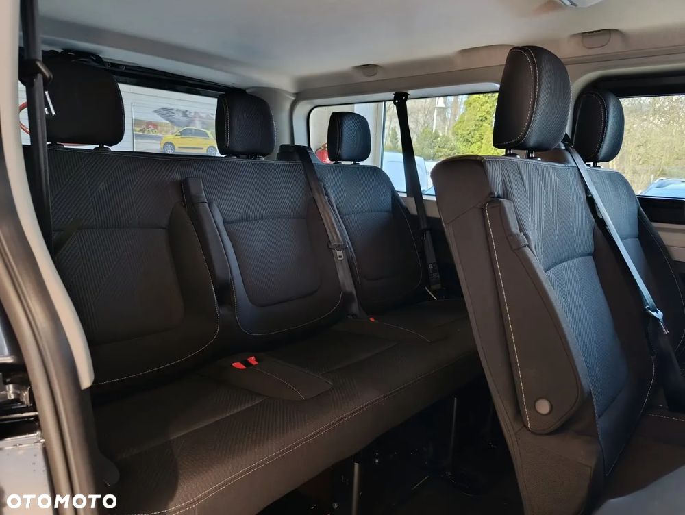 Renault Trafic - 13