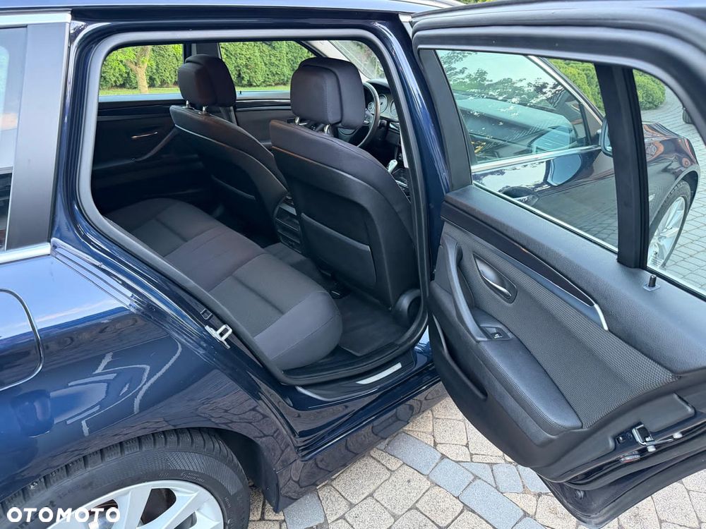 BMW Seria 5 520i - 9
