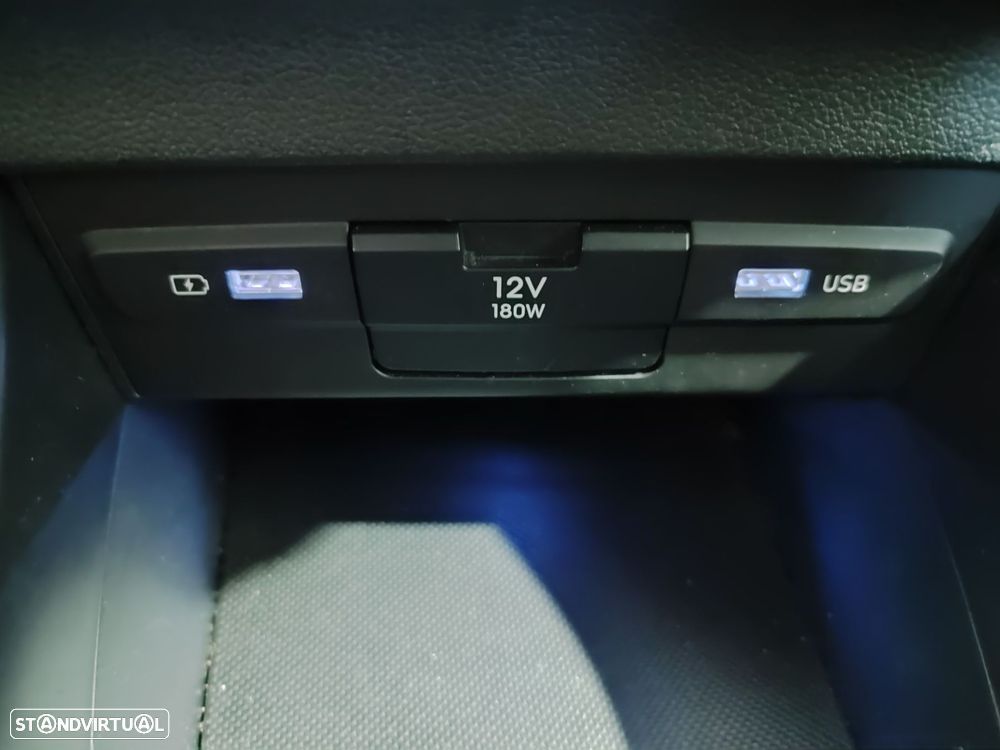 Hyundai Bayon 1.0 T-GDI Premium - 32