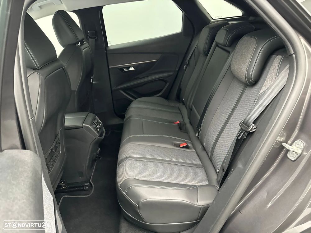 Peugeot 3008 1.6 Hybrid Allure e-EAT8 - 10