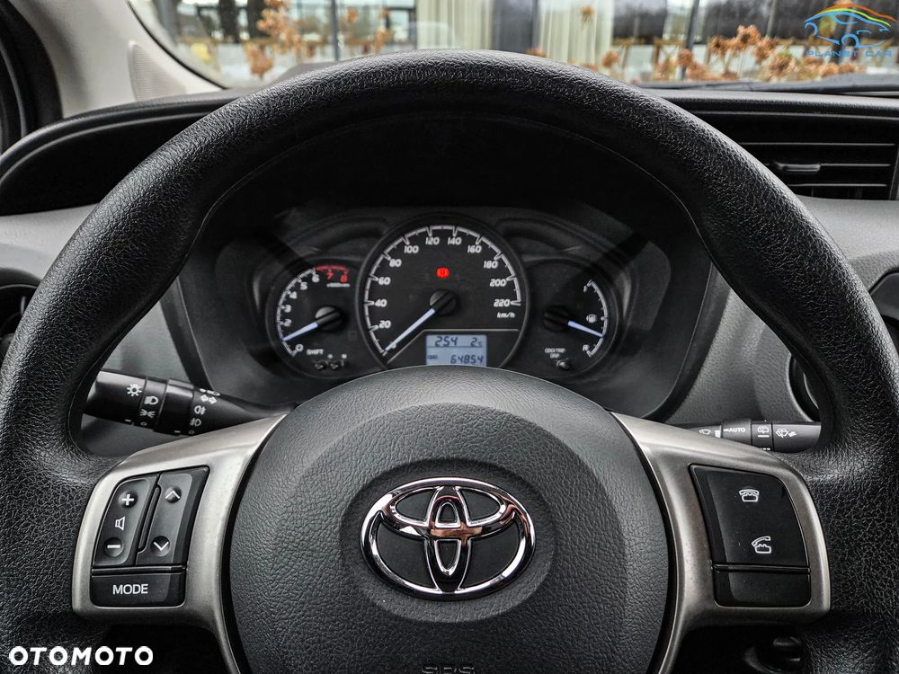 Toyota Yaris 1.0 VVT-i - 22