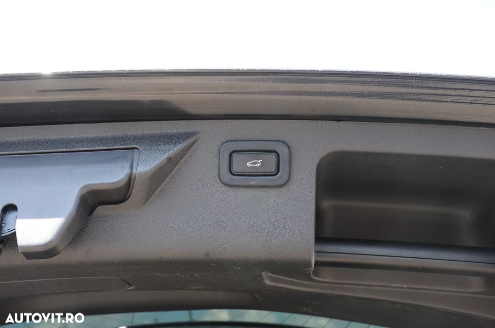 Land Rover Discovery Sport - 23
