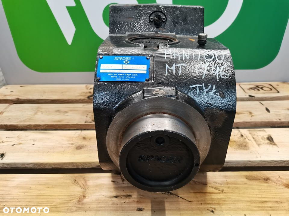 Obudowa ataku Manitou MT 1337 {Spicer tył} - 3