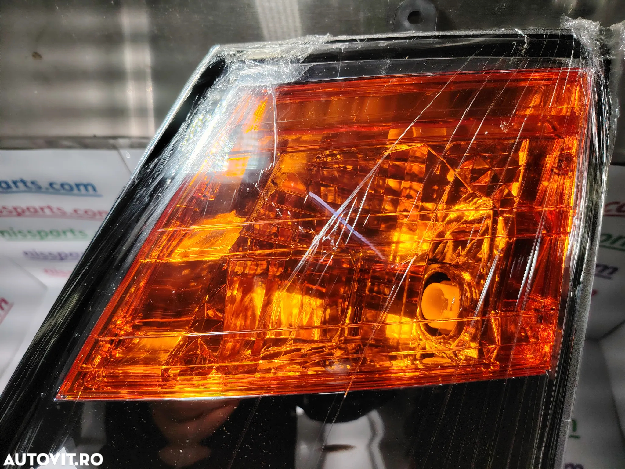 Far stanga Nissan Cabstar Renault Maxity NT400 26060LC60A 5001872439 - 4