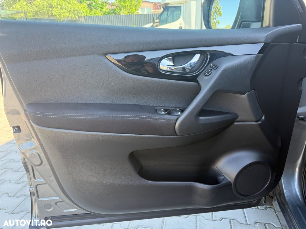 Nissan Qashqai 1.3 DIG-T MHEV Xtronic N-Connecta - 12