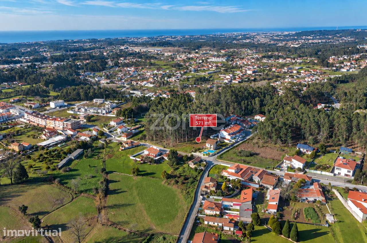 Terreno Urbano com 571 m2, Nogueira da Regedoura, Santa Maria da Feira - Grande imagem: 3/23