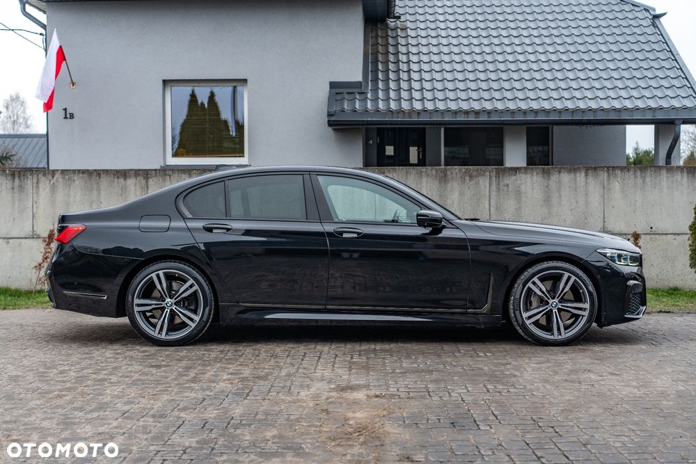 BMW Seria 7 740d xDrive mHEV sport - 7