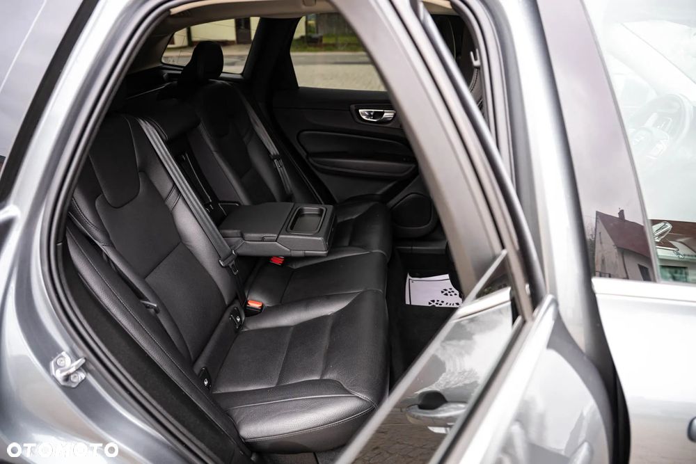 Volvo XC 60 B4 D Geartronic Inscription - 24