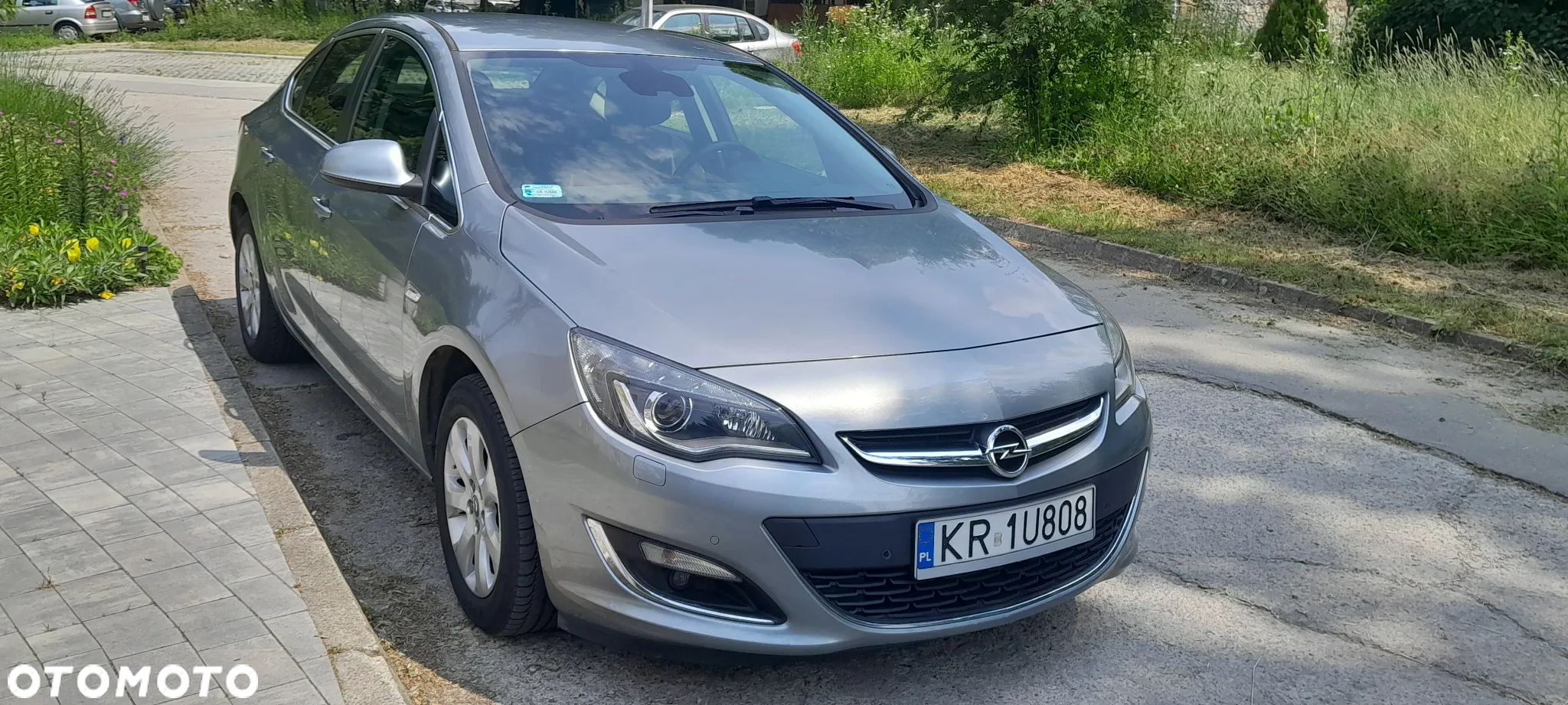 Opel Astra IV 1.4 T Executive EU6 - 3