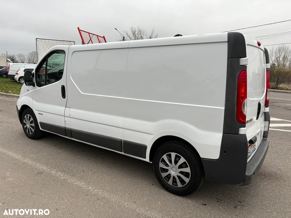 Renault Trafic 2.0 dCi 115 Combi L2H1 - 4