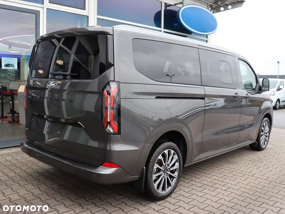 Ford Tourneo Custom - 6