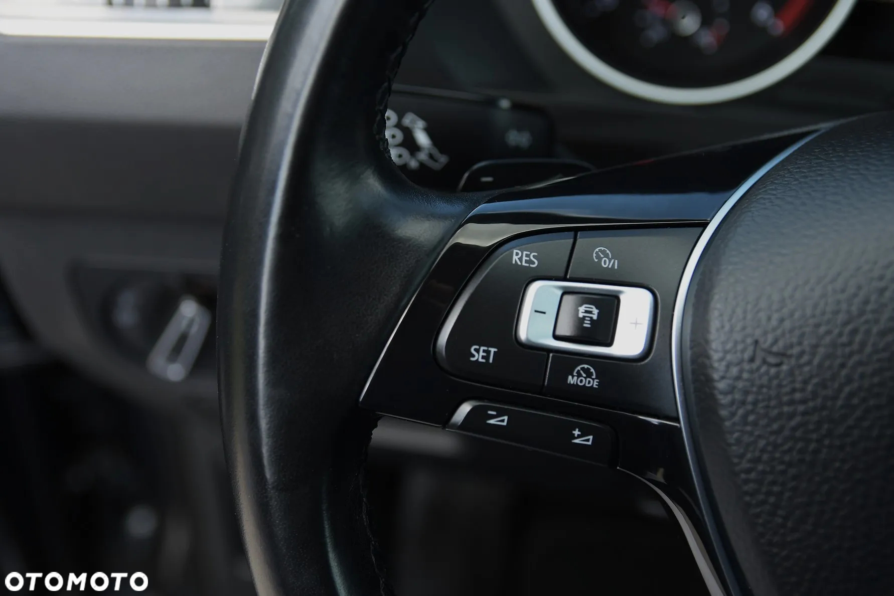 Volkswagen Tiguan - 27