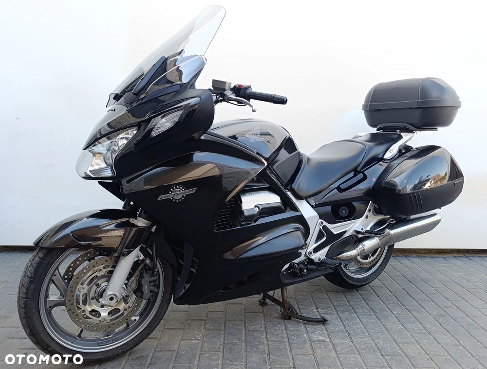 Honda ST - 3