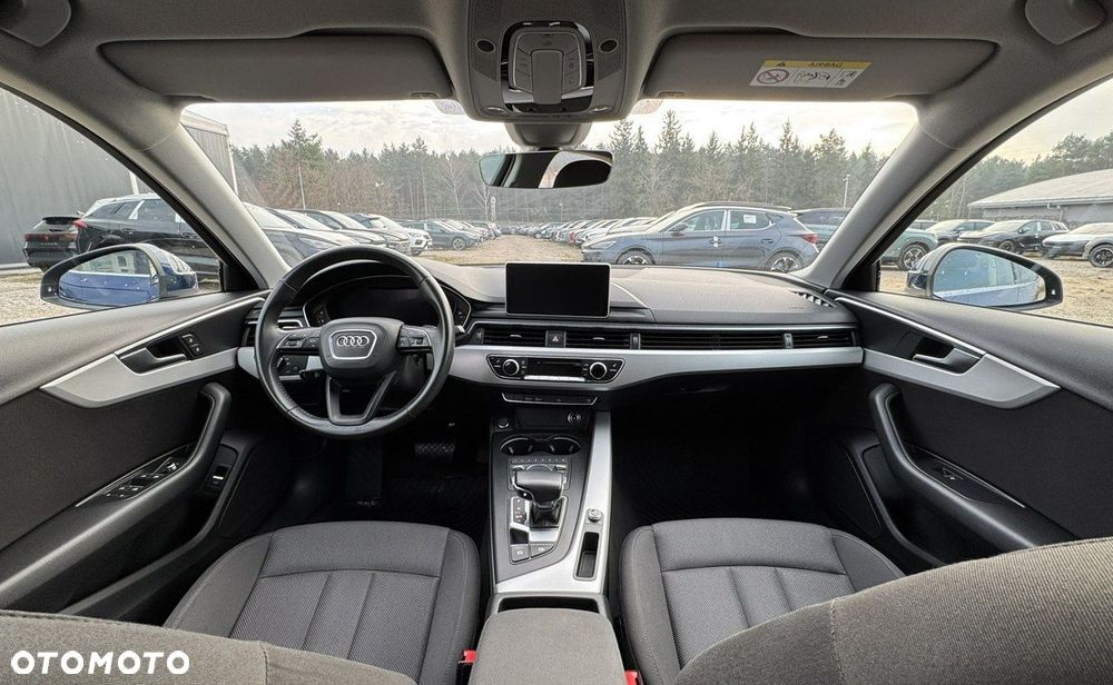 Audi A4 Limousine - 9