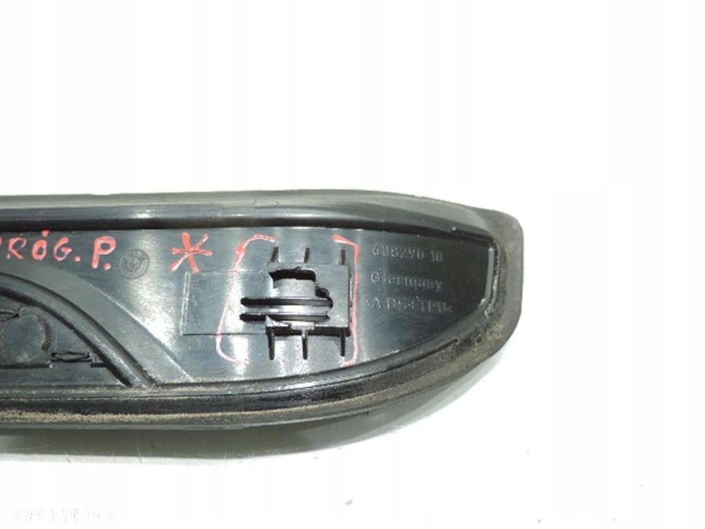 LISTWA NAKŁADKA PROGU PRAWA BMW E81 LIFT - 4