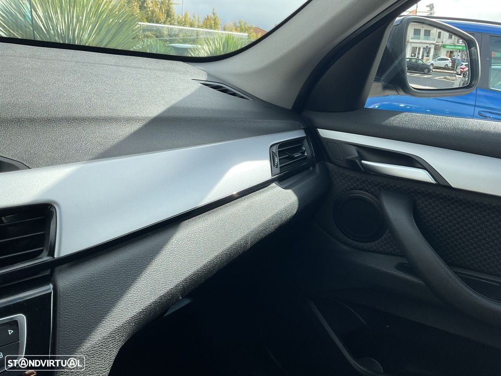 BMW X1 16 d sDrive Auto - 28